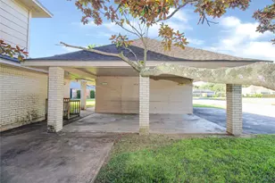2 Elm Pl, Angleton, TX 77515 - Photo 8