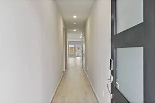 12039 Meandering Strm Dr, Baytown, TX 77523 - Photo 4