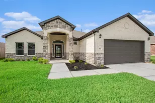 411 Wellshire Dr, West Columbia, TX 77486 - Photo 2