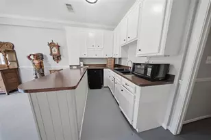 1106 W Forest Ave, Shoreacres, TX 77571 - Photo 30