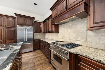 2409 Commonwealth Street, Houston, TX 77006 - Photo 4