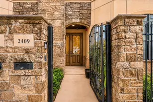 2409 Commonwealth St, Houston, TX 77006 - Photo 28
