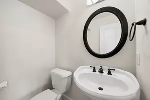 2409 Commonwealth St, Houston, TX 77006 - Photo 8