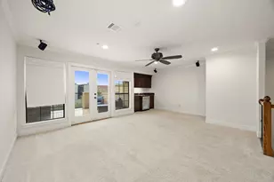 2409 Commonwealth St, Houston, TX 77006 - Photo 12