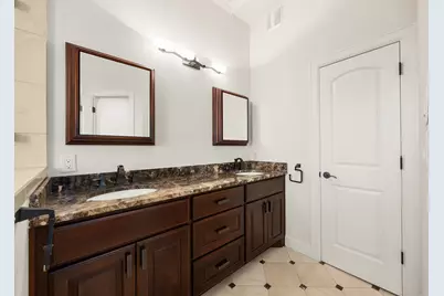 2409 Commonwealth Street, Houston, TX 77006 - Photo 18
