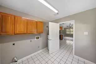 1085 County Rd 2222, Cleveland, TX 77327 - Photo 16