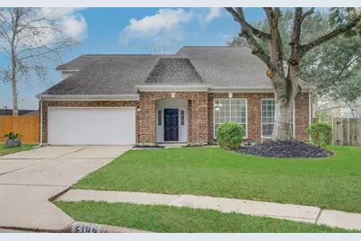 2106 Spyglass Drive, League City, TX 77573 - Photo 2