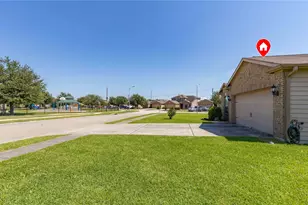 6903 Musclewood Rd, Baytown, TX 77521 - Photo 4