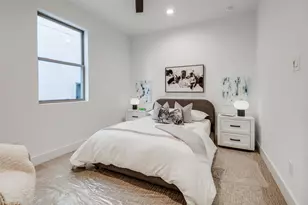 1634 Castle Ct, Houston, TX 77006 - Photo 40