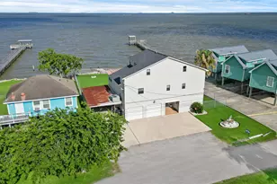 937 5th St, San Leon, TX 77539 - Photo 2