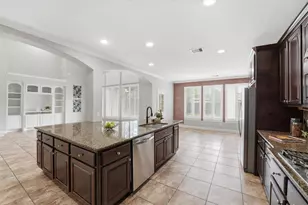 15718 Starcreek Ln, Houston, TX 77044 - Photo 12