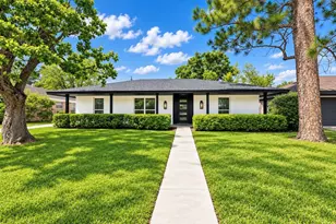 5642 Warm Springs Rd, Houston, TX 77035 - Photo 1