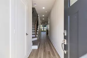 9821 Richcroft St, Houston, TX 77029 - Photo 2