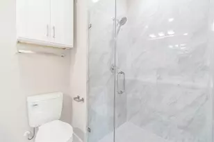 9821 Richcroft St, Houston, TX 77029 - Photo 8