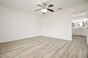 10615 Heatherford Dr, Houston, TX 77041 - Photo 32