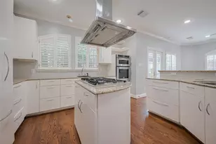 5302 Fayette St, Houston, TX 77056 - Photo 8