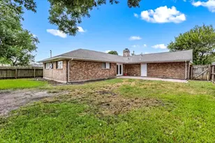 6414 Heatherbloom Dr, Houston, TX 77085 - Photo 30