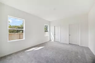 10035 Tiger Flower Ln, Houston, TX 77016 - Photo 6