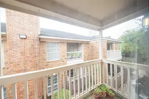 2626 Holly Hall St, Houston, TX 77054 - Photo 30