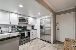 7310 Seawall Blvd, Galveston, TX 77551 - Photo 22