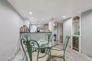 7310 Seawall Blvd, Galveston, TX 77551 - Photo 32