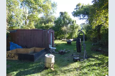 711 Rein Avenue, Orange, TX 77630 - Photo 10