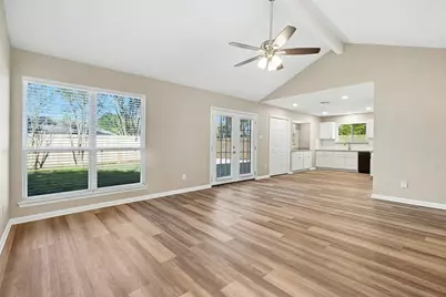 2815 Mayflower Landing Court, Webster, TX 77598 - Photo 6