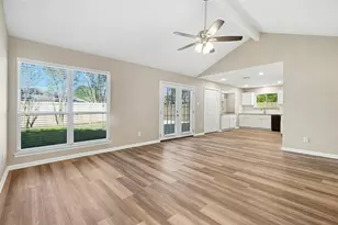 2815 Mayflower Landing Ct, Webster, TX 77598 - Photo 6