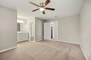 2815 Mayflower Landing Ct, Webster, TX 77598 - Photo 8