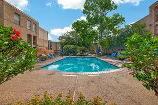 4649 Wild Indigo St, Houston, TX 77027 - Photo 36