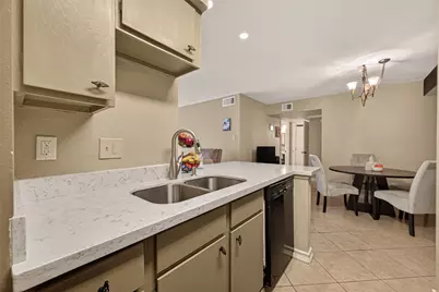 4649 Wild Indigo Street #336, Houston, TX 77027 - Photo 18