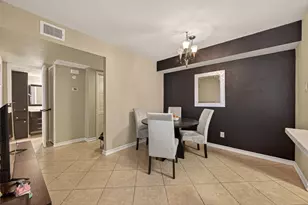 4649 Wild Indigo St, Houston, TX 77027 - Photo 14