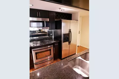 3525 Sage Road #1001, Houston, TX 77056 - Photo 10