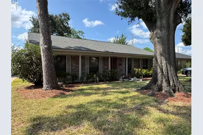 8515 Twin Hills Drive, Houston, TX 77071 - Photo 4