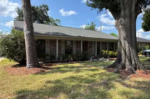 8515 Twin Hills Dr, Houston, TX 77071 - Photo 4