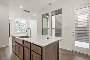 313 Fields Ln, Montgomery, TX 77316 - Photo 4