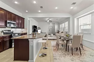 1611 Summer City Dr, Houston, TX 77047 - Photo 4