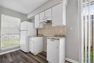12009 Tambourine Dr, Houston, TX 77477 - Photo 12