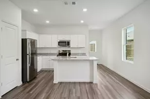 8331 Vacek Xing Wy, Richmond, TX 77469 - Photo 2