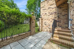 7924 Woodway Dr, Houston, TX 77063 - Photo 28