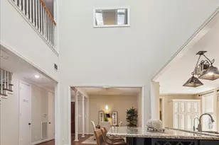 7924 Woodway Dr, Houston, TX 77063 - Photo 10