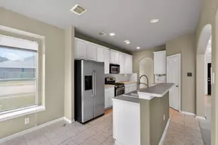 11527 Whittier Bridge Ln, Sugar Land, TX 77498 - Photo 10