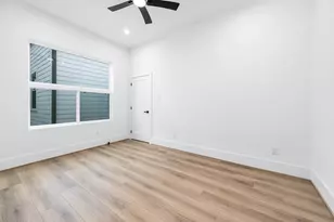329 N Nagle St, Houston, TX 77003 - Photo 32
