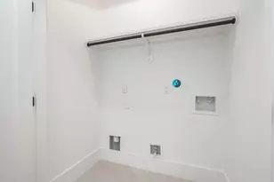 329 N Nagle St, Houston, TX 77003 - Photo 38