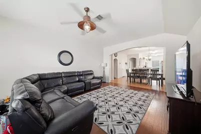 8915 Durham Manor Lane, Houston, TX 77075 - Photo 4