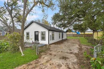 1509 Stanton Drive, Alvin, TX 77511 - Photo 2