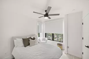 1704 W Tabor St, Houston, TX 77009 - Photo 12