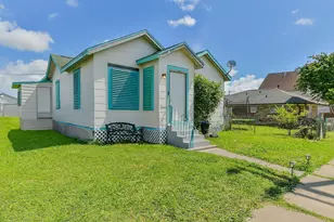 5220 Avenue K, Galveston, TX 77551 - Photo 2