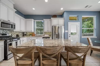 122 Cheswood Forest Drive, Montgomery, TX 77316 - Photo 2
