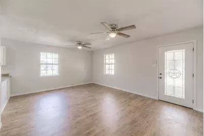 380 Rae Ann Boulevard, Livingston, TX 77351 - Photo 6